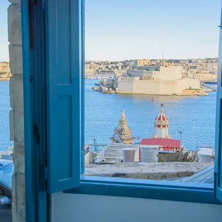 Capital City - Sea View